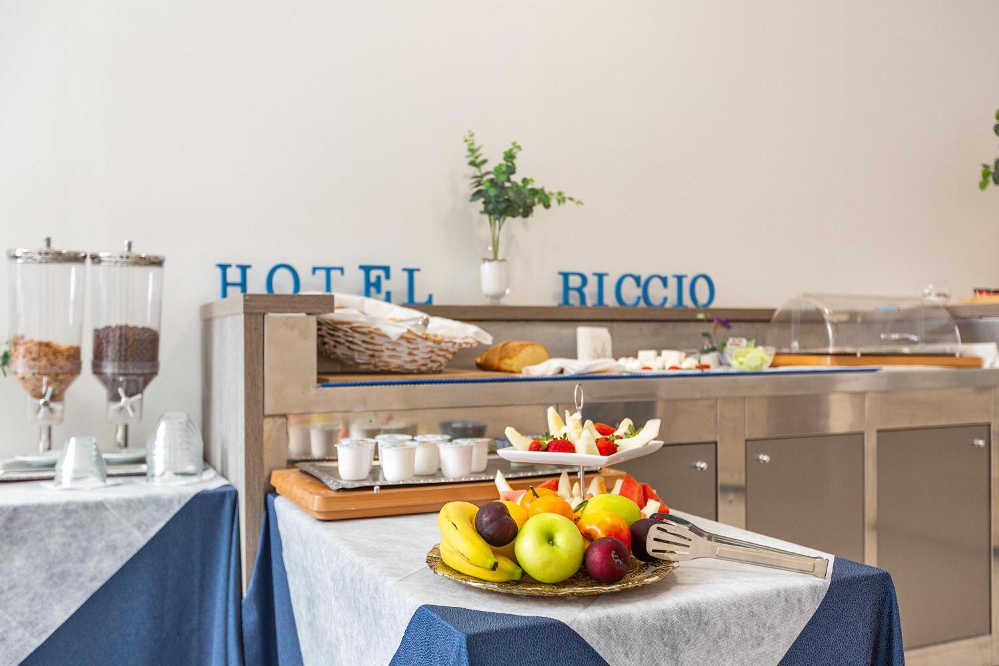 Hotel Il Riccio Porto Cesareo Exterior foto
