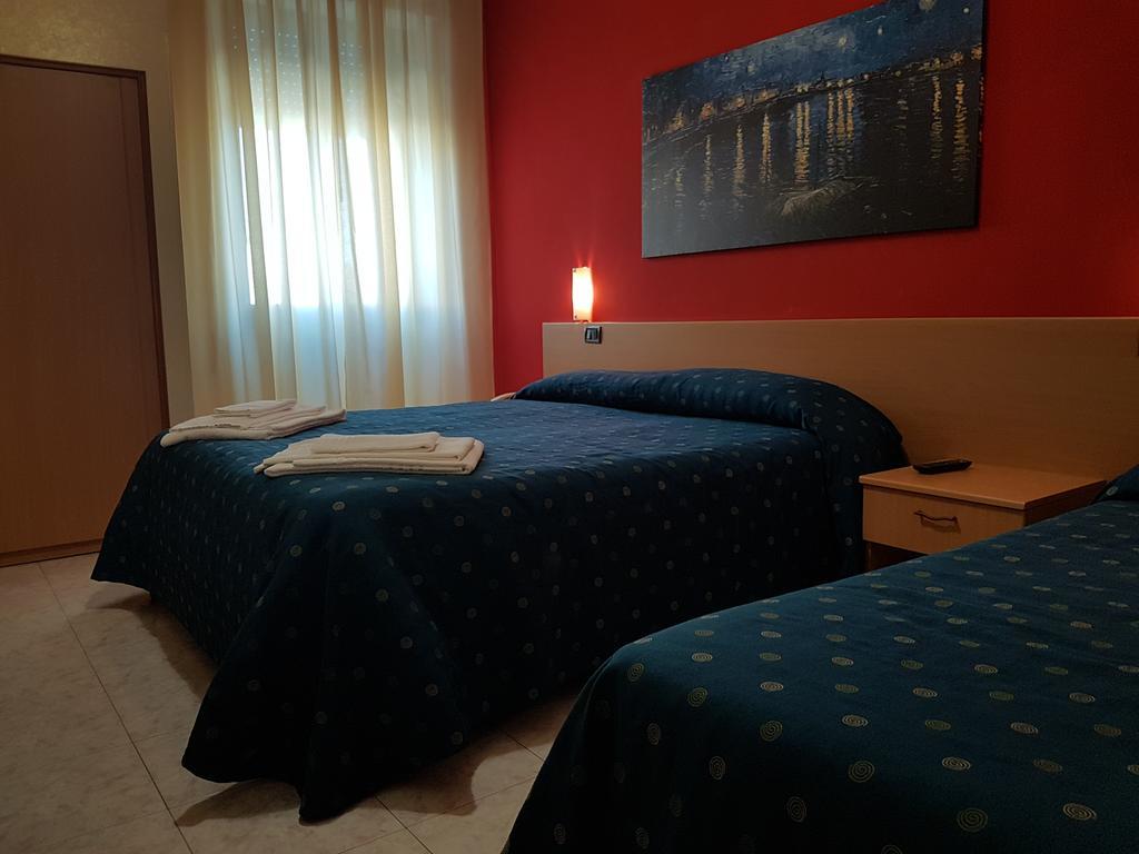 Hotel Il Riccio Porto Cesareo Exterior foto