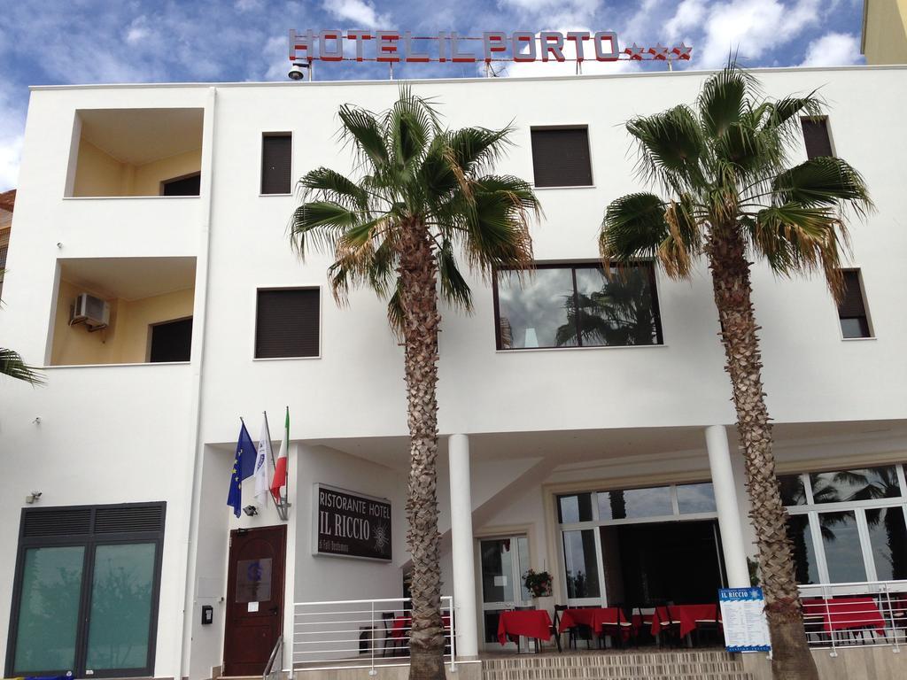 Hotel Il Riccio Porto Cesareo Exterior foto
