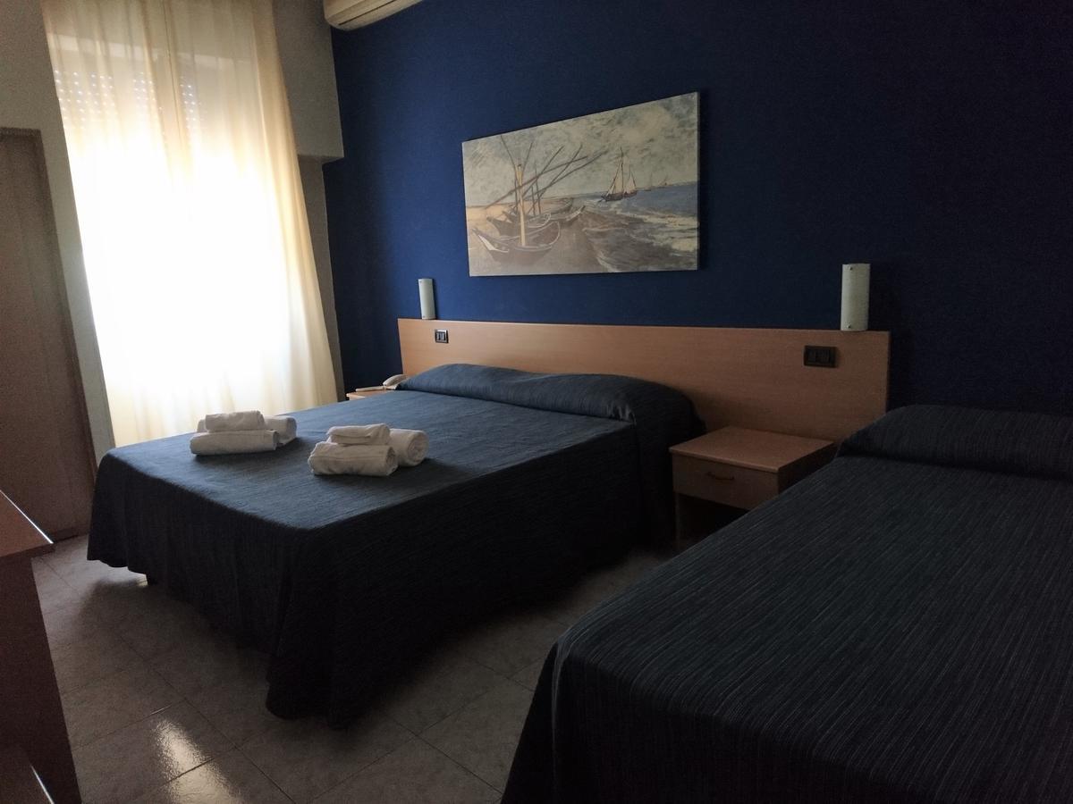 Hotel Il Riccio Porto Cesareo Exterior foto