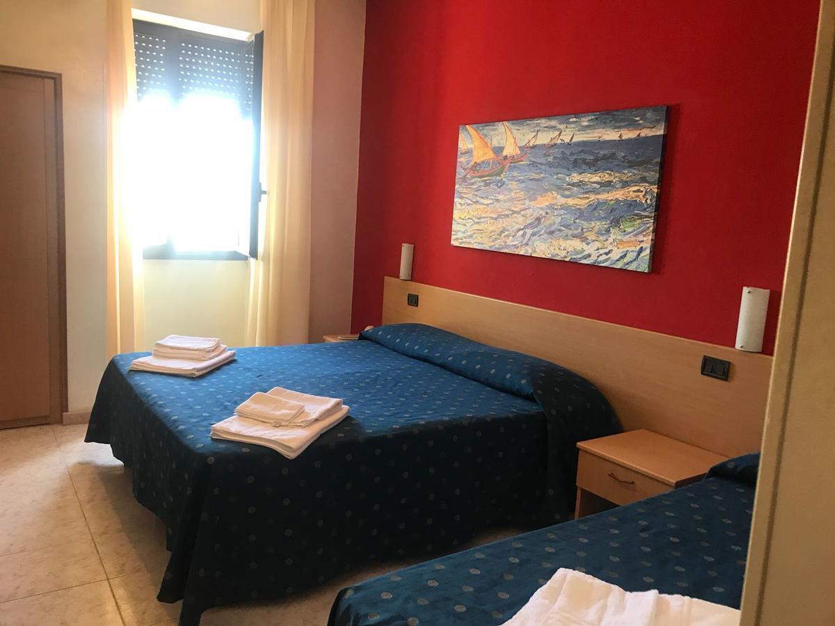 Hotel Il Riccio Porto Cesareo Exterior foto
