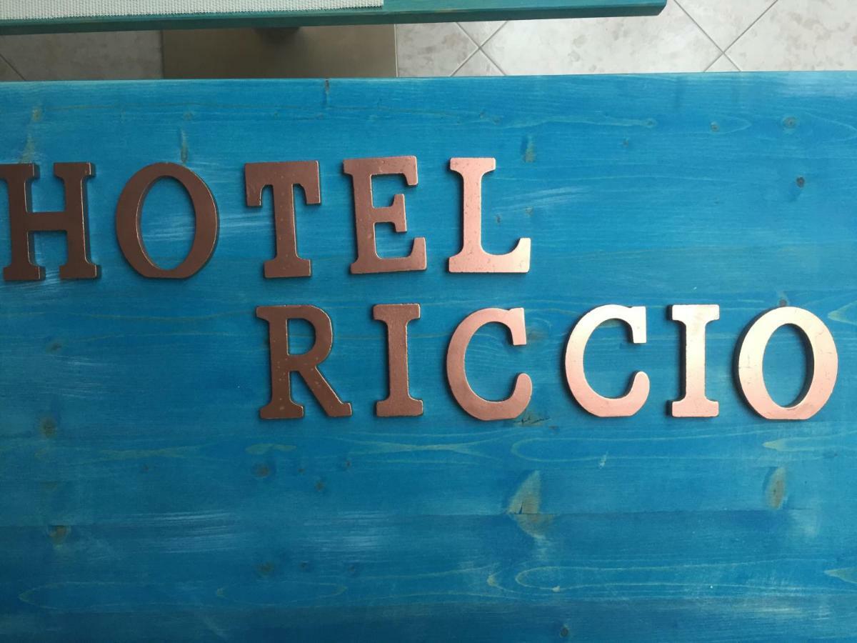 Hotel Il Riccio Porto Cesareo Exterior foto